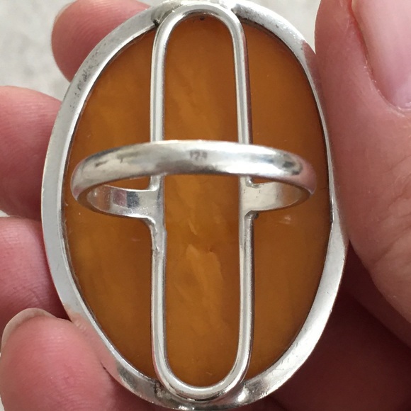 Butterscotch Baltic amber sterling silver ring - Picture 7 of 11